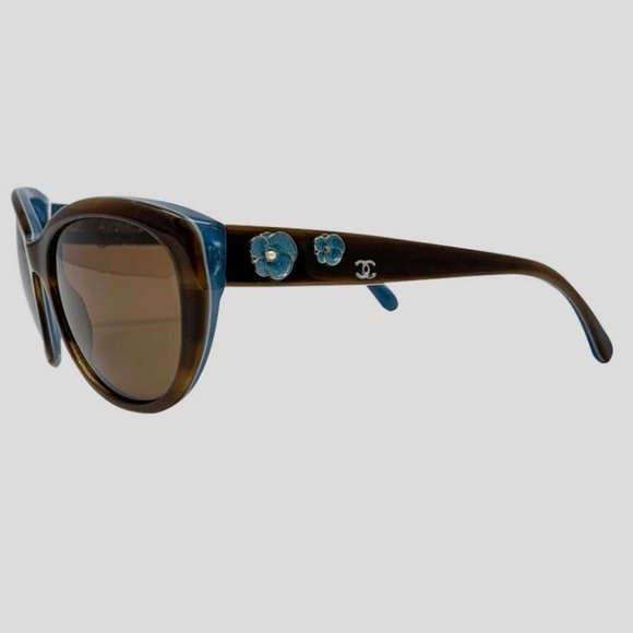 Chanel Toirtoise Shell & Embellished Sunglasses - Picture 3 of 7